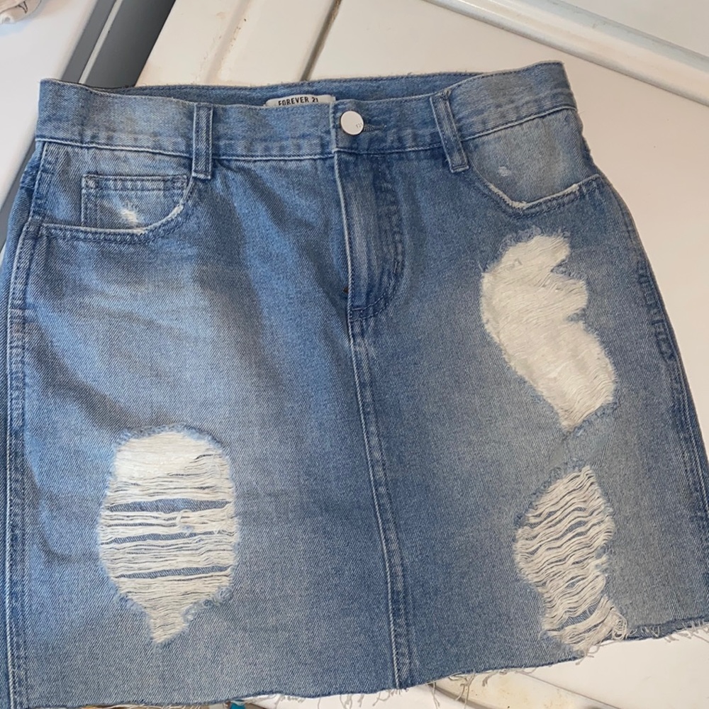 Forever 21 JEANS RIPPED SKIRT